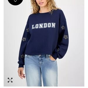 NWT-Madden Girl Navy Blue (London) Cropped Sweatshirt.  Size Juniors XS.